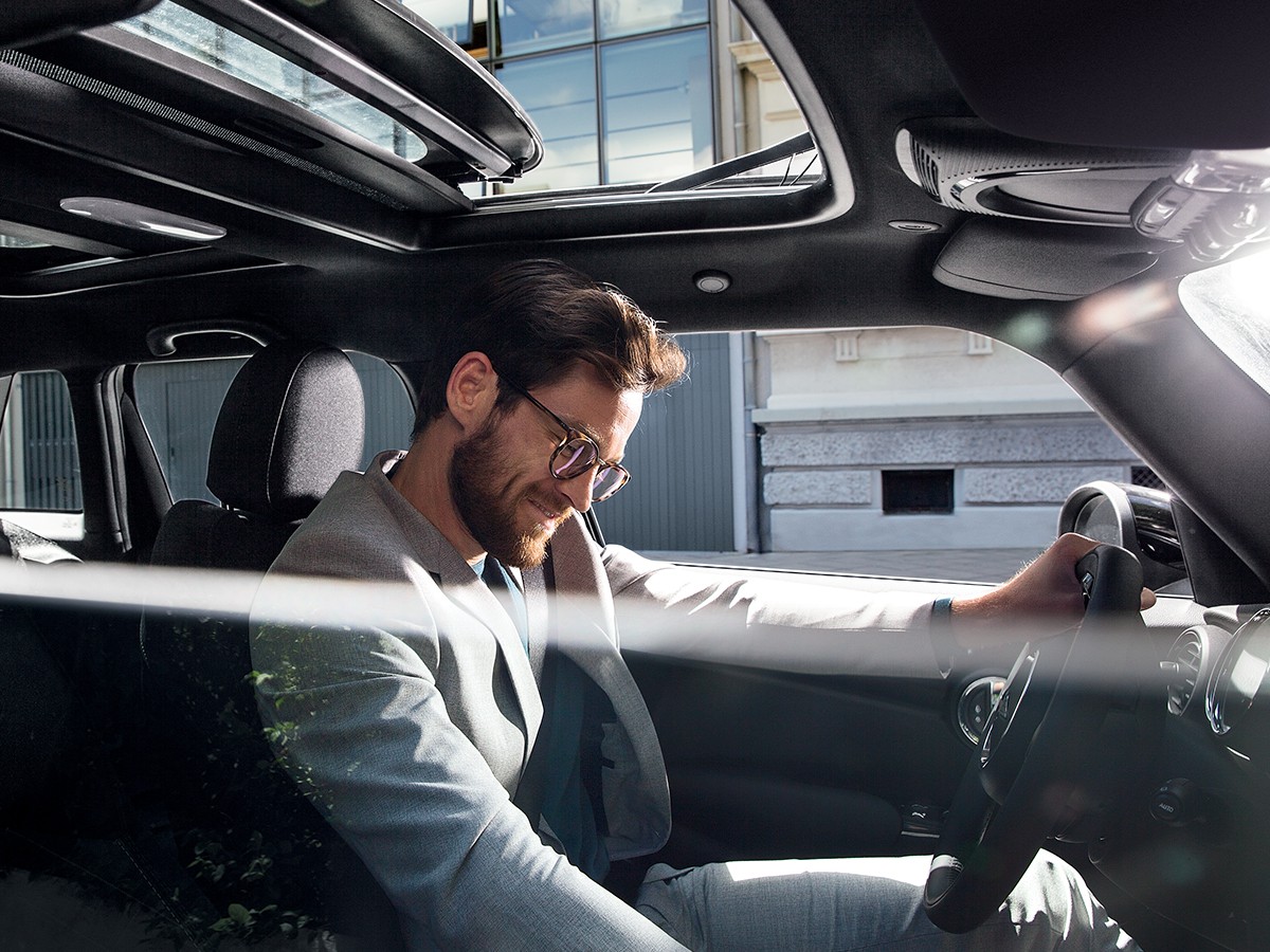 Conduisez avec style au volant de l'Édition Blackfriars